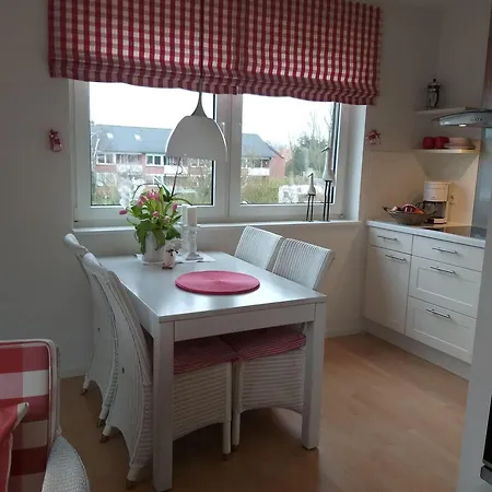 Schoenes-wohnen-am-suedstrand-fewo-2